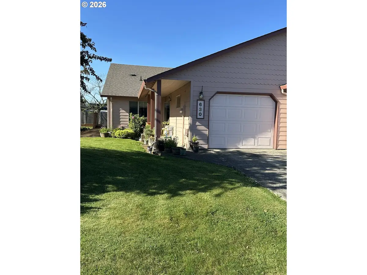 630 Benjamin Ave, Cottage Grove, OR 97424 - #1