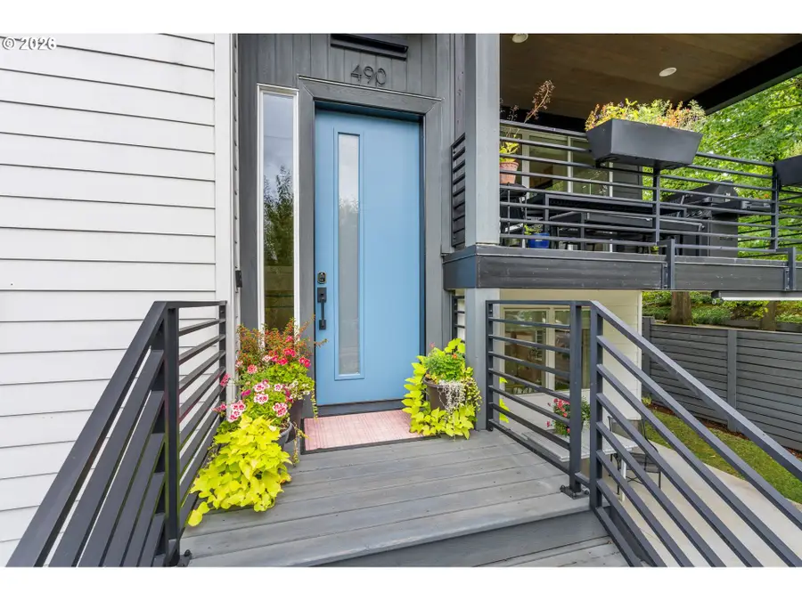 490 SE 18th Ave, Portland, OR 97214 - #2