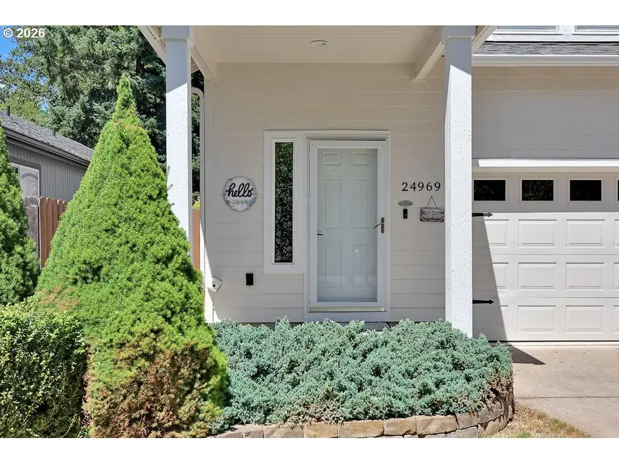 24969 Perkins Rd, Veneta, OR 97487 - #2