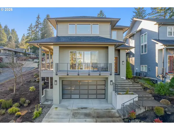 2490 Panorama Dr, Eugene, OR 97405