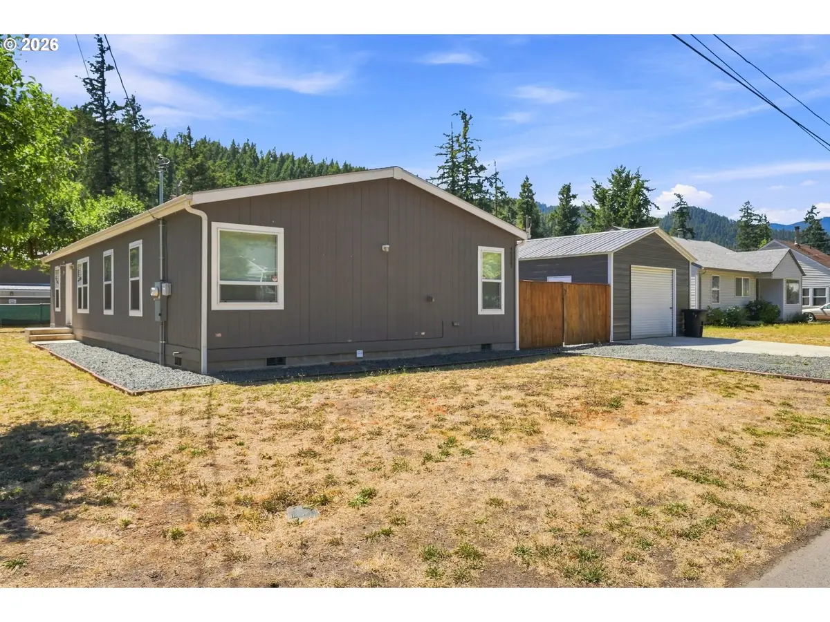46852 Sunset Ave, Westfir, OR 97492 - #1