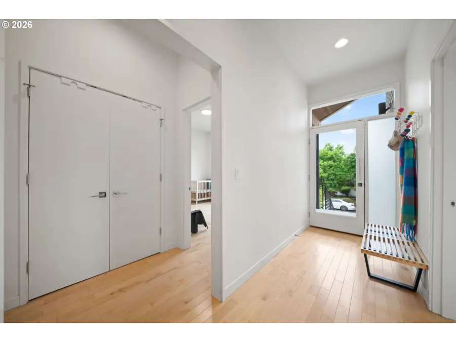 2076 NE Morgan St #A, Portland, OR 97211 - #3