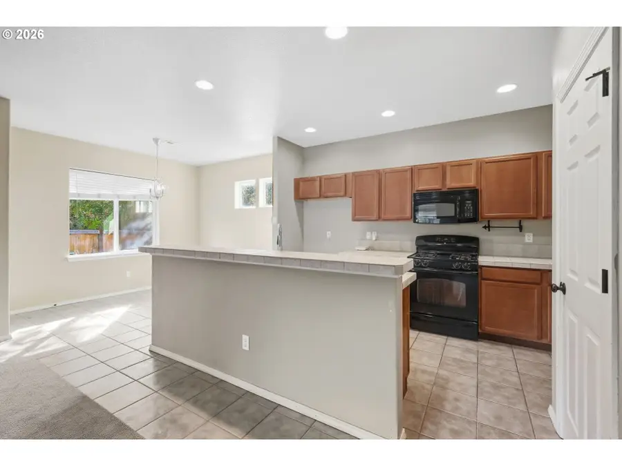 5773 Mt Vernon Rd, Springfield, OR 97478 - #3