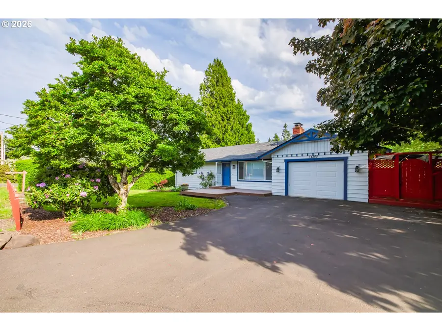 34205 SE Lawton Rd, Washougal, WA 98671 - #2