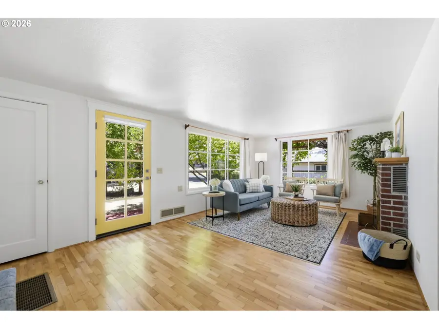 2190 Jackson St, Eugene, OR 97405 - #3
