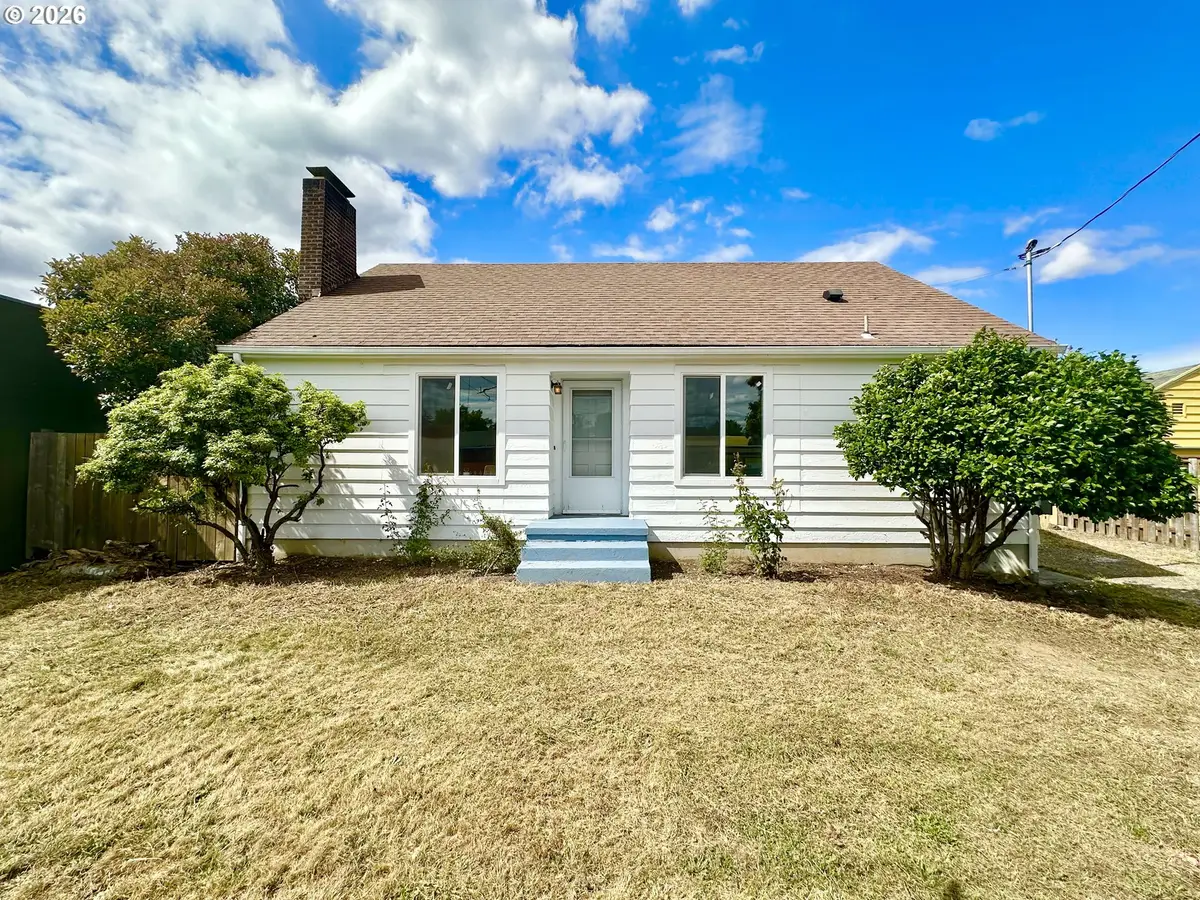 13533 SE Division St, Portland, OR 97236 - #1