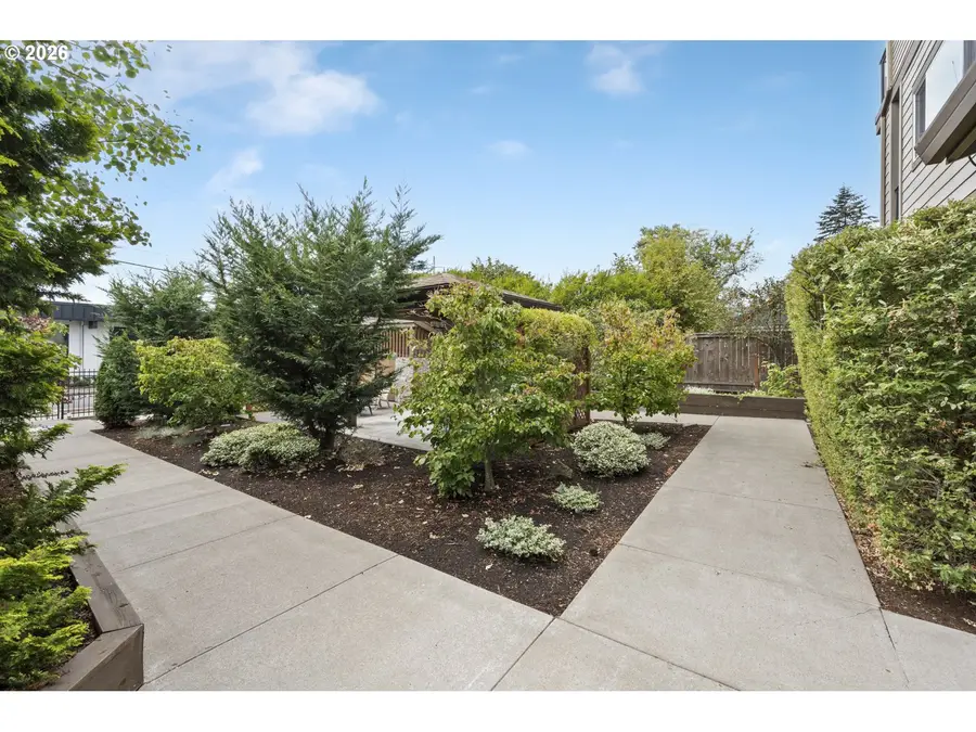 5321 NE Irving St #C, Portland, OR 97213 - #3