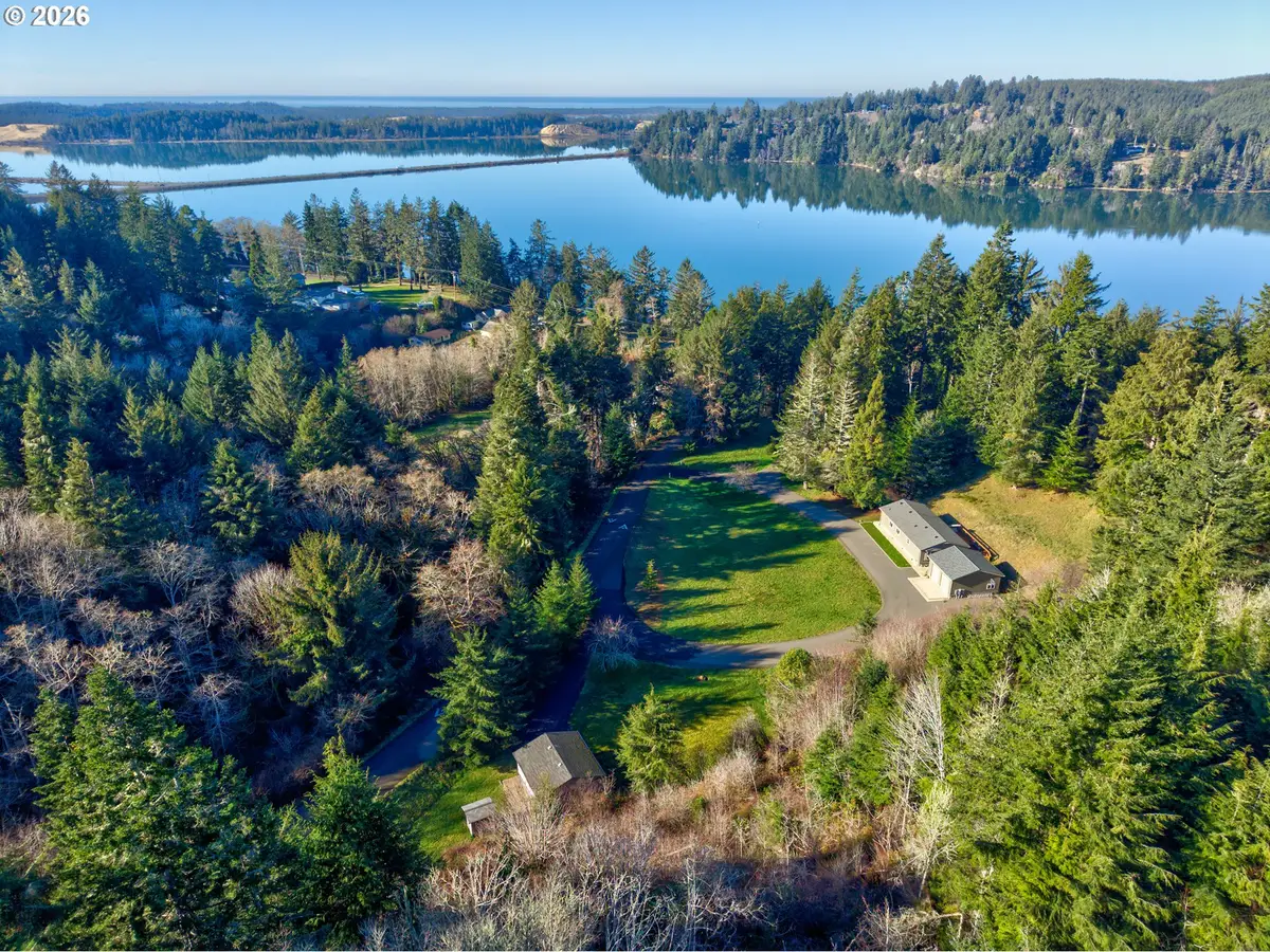 66017 N Bay Rd, Glasgow, OR 97459 - Image #1