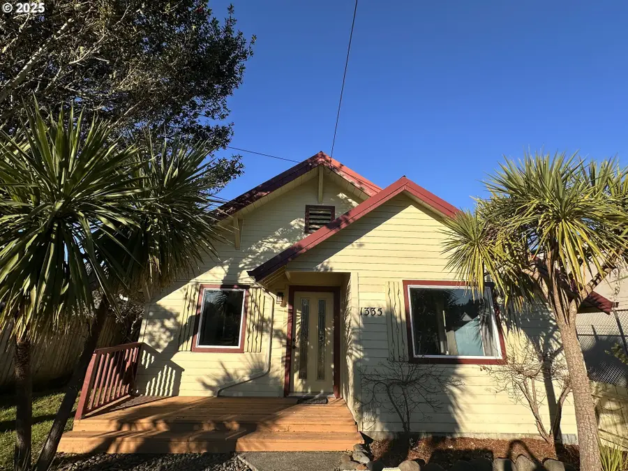 1335 7th St, Florence, OR 97439 - Image #3