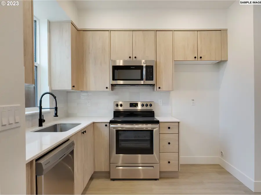 2327 N Lombard St #2, Portland, OR 97217 - #3