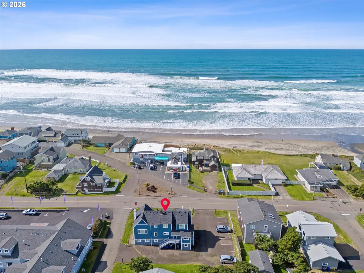 3310 NW Jetty Ave #1, Lincoln City, OR 97367 - #1