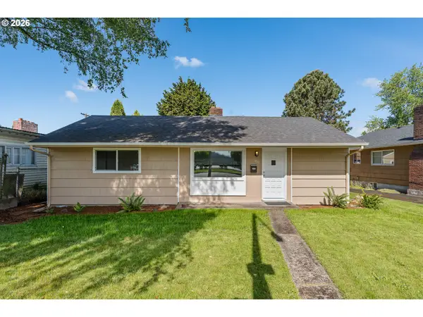 1811 15th Ave, Longview, WA 98632