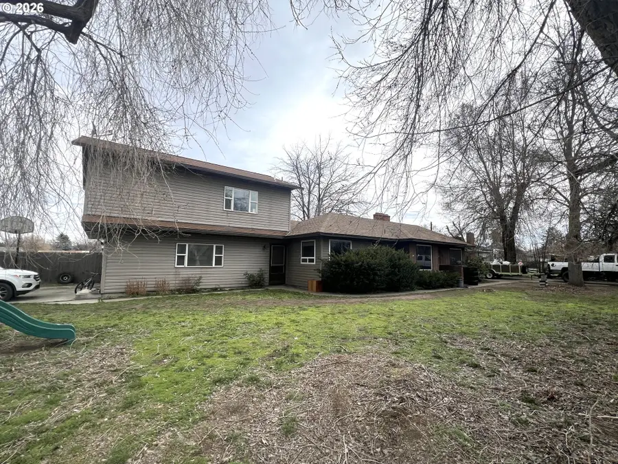 3670 Cedar St, Baker City, OR 97814 - #2