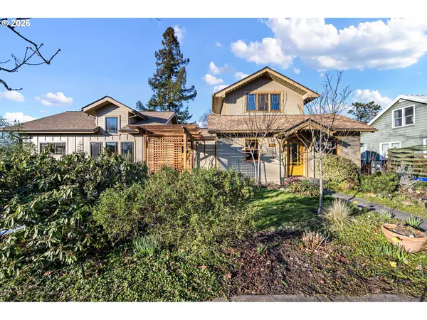 916 G St, Springfield, OR 97477