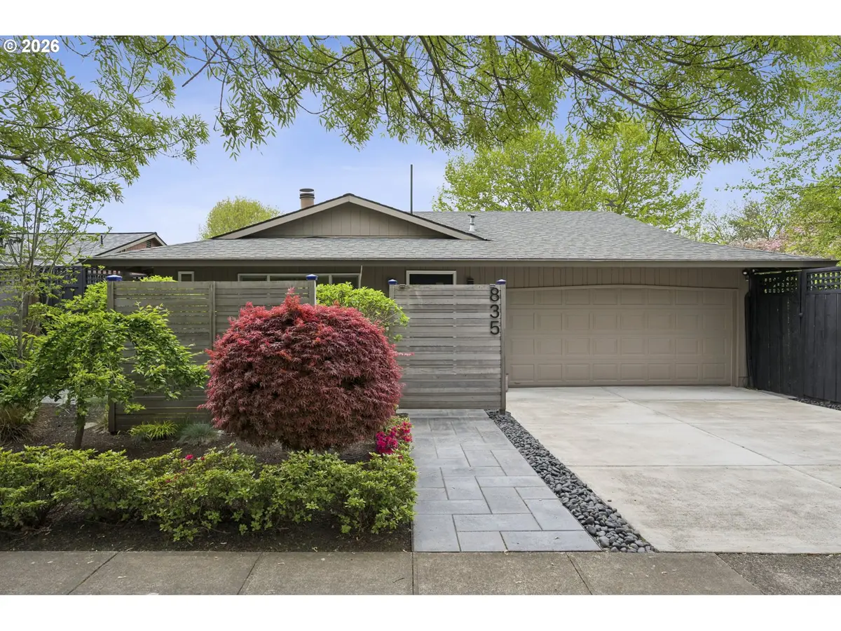 835 NE 33rd Ave, Portland, OR 97232 - #1