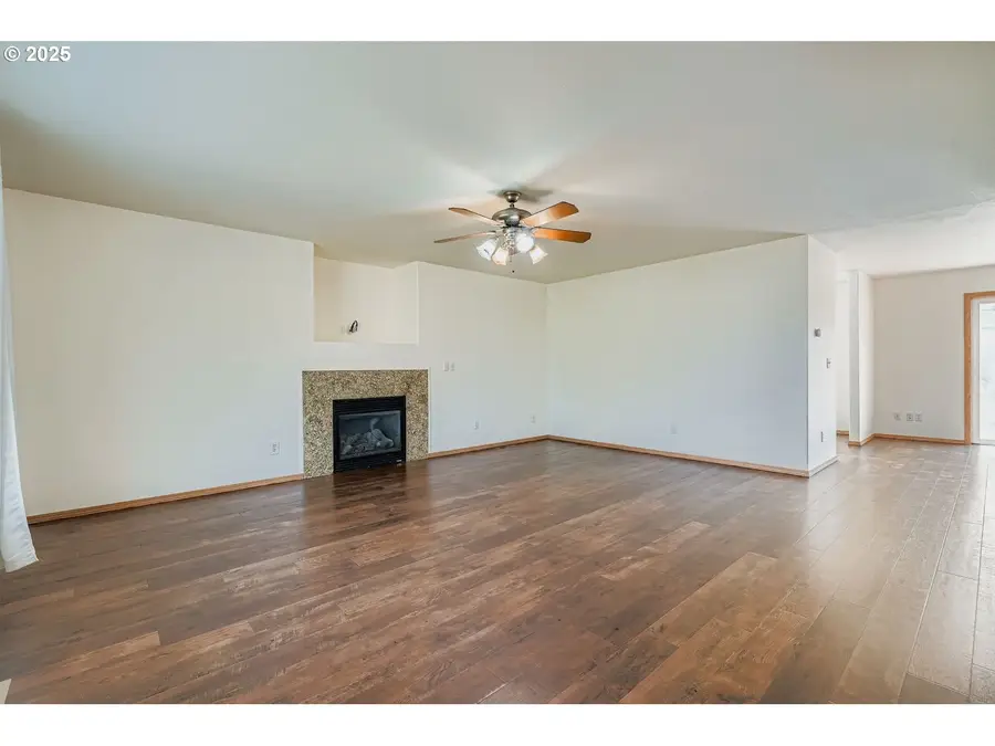 6305 NE 56th Ave, Vancouver, WA 98661 - #3