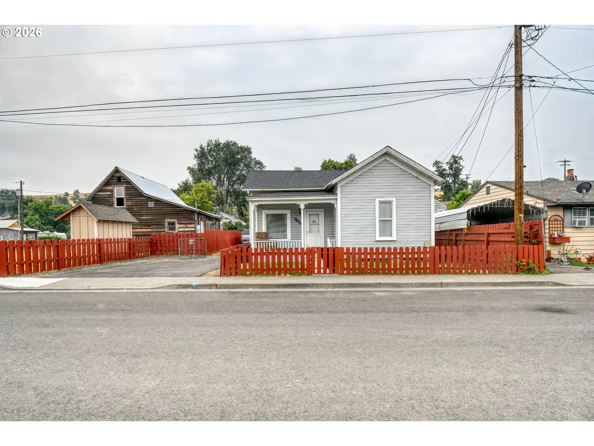 1806 SE Byers Pl, Pendleton, OR 97801 - #1