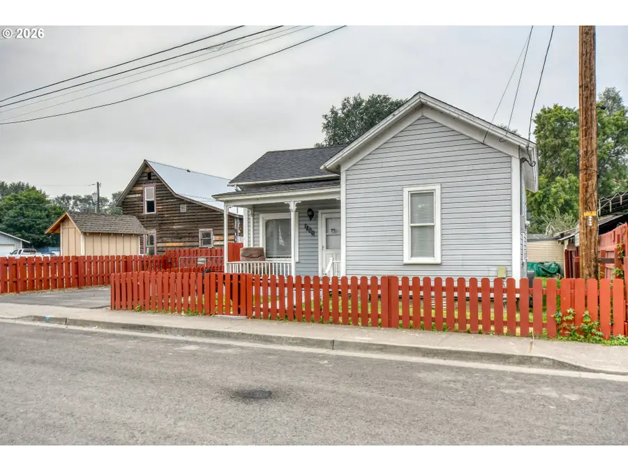 1806 SE Byers Pl, Pendleton, OR 97801 - #3