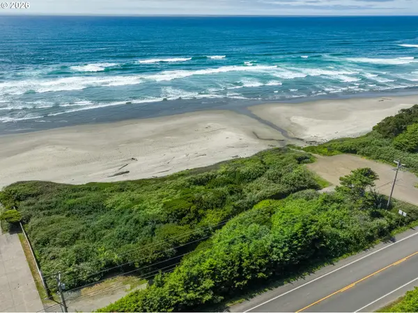 Hwy 101, SealRock, OR 97376