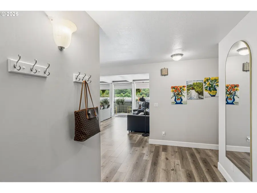 4460 SW Scholls Ferry Rd, Portland, OR 97225 - #2