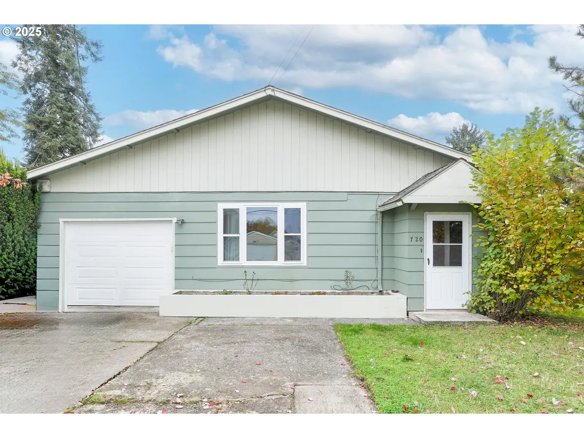 720 W Rose St, Lebanon, OR 97355 - Image #1