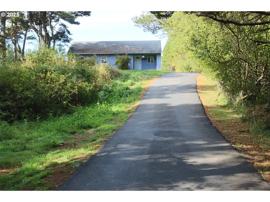 11303 Pacific Way, Long Beach North Beach Peninsula, WA 98631 - Image #2