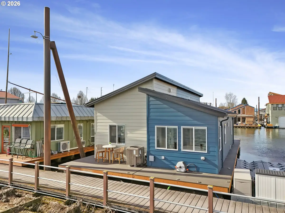 18989 NE Marine Dr #A6, Portland, OR 97230 - Image #1