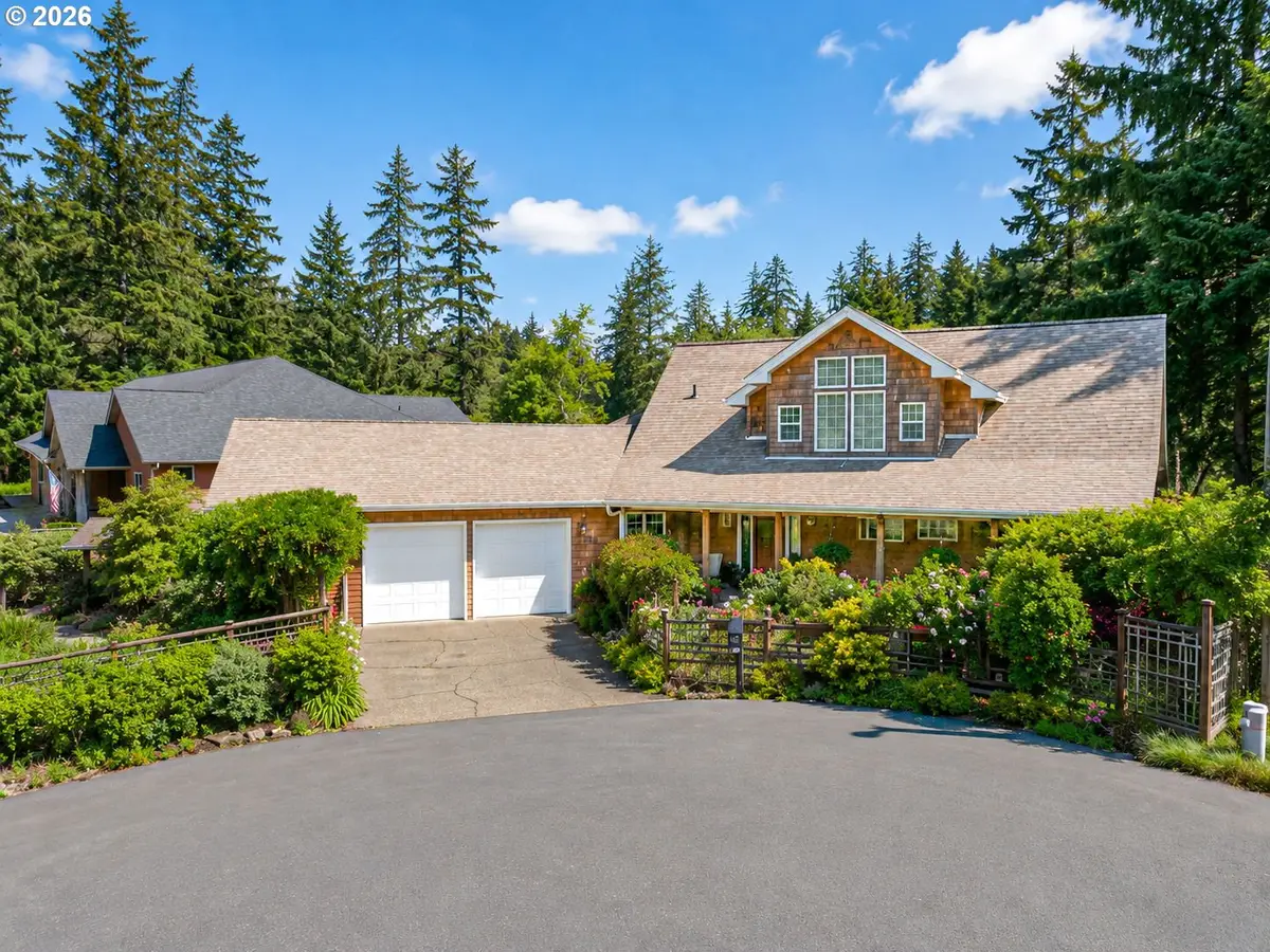 952 SW Long Lake Dr, Warrenton, OR 97146 - #1