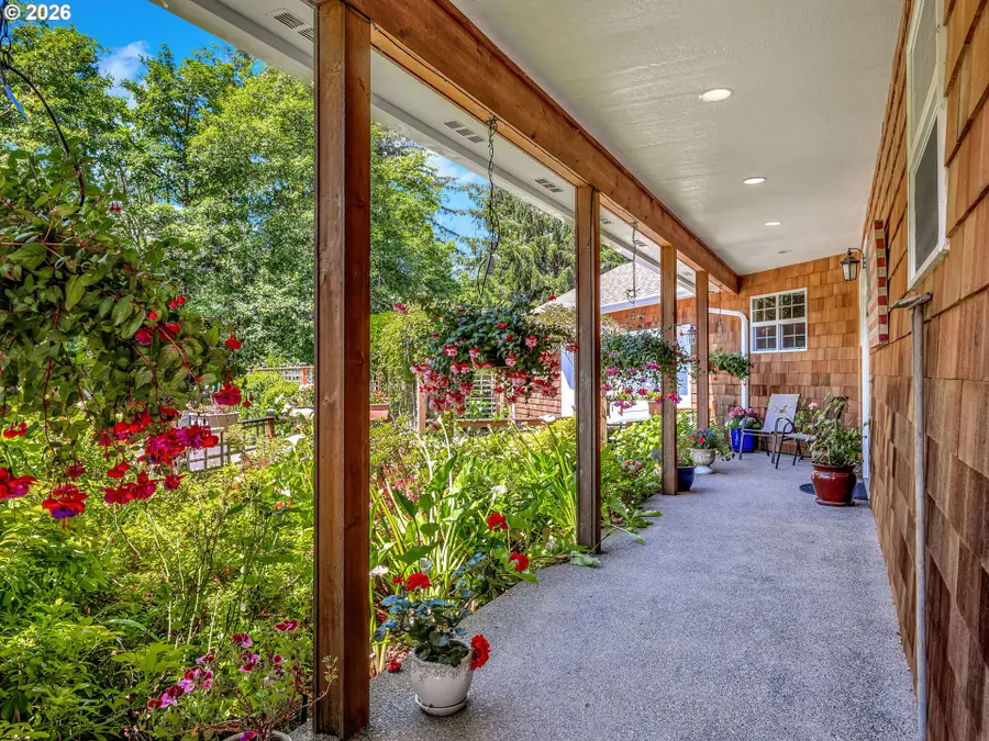 952 SW Long Lake Dr, Warrenton, OR 97146 - #3