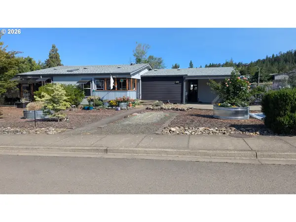 403 Carol St, Lowell, OR 97452