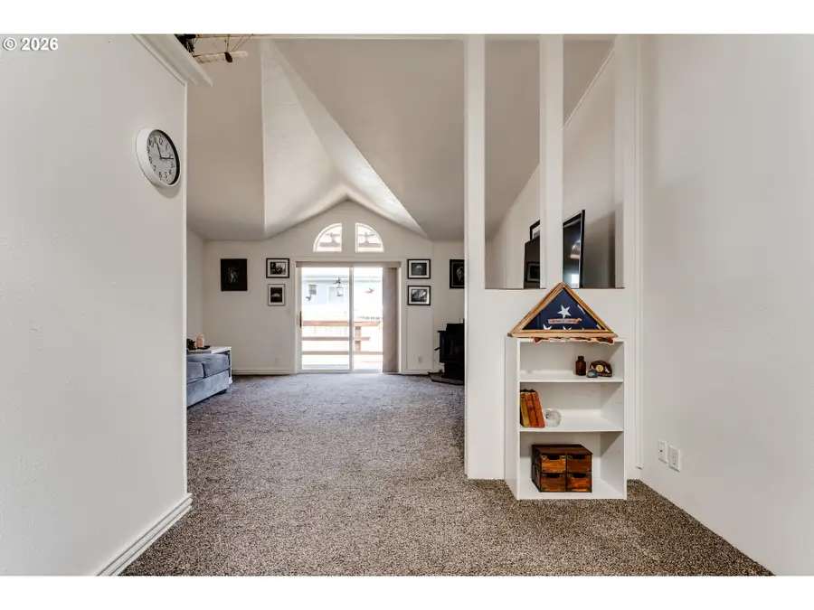 403 Carol St, Lowell, OR 97452 - #2