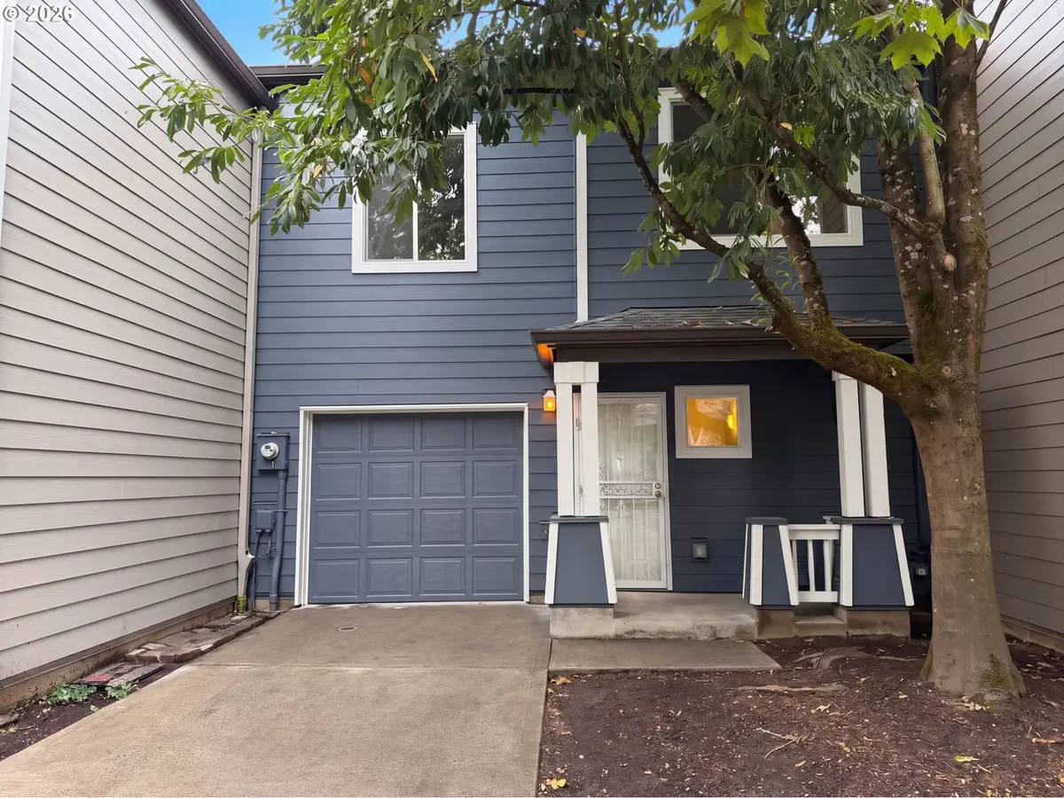 546 NE Knott St, Portland, OR 97212 - #1