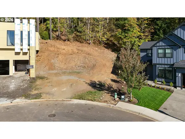 700 NE Province Ct, Camas, WA 98607