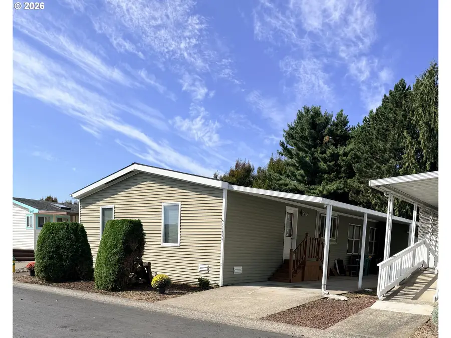 51527 SE Oak Grove Dr, Scappoose, OR 97056 - #3