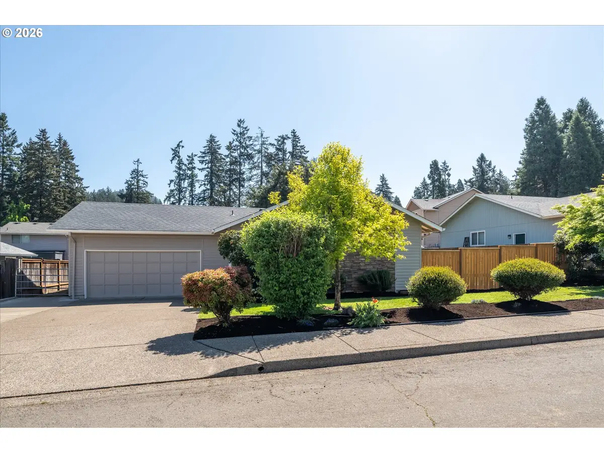 945 S 55th Pl, Springfield, OR 97478 - #1