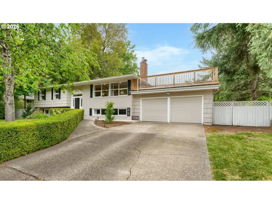 8925 SW Caroline Dr, Portland, OR 97225 - #2