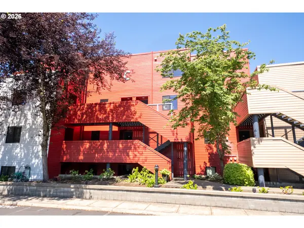 710 NW Naito Pkwy #C12, Portland, OR 97209