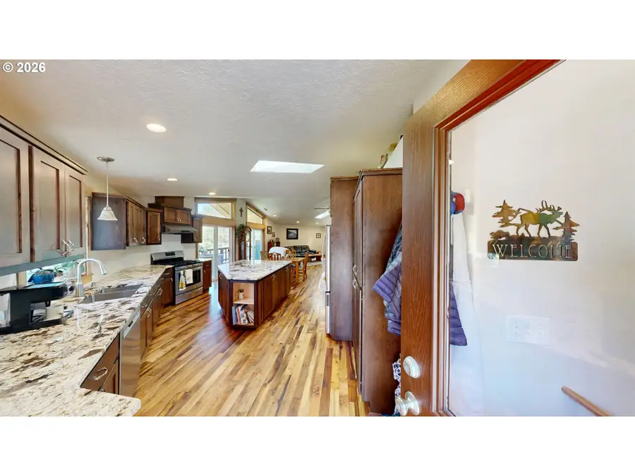 17638 Lewis Creek Rd, Brookings, OR 97415 - #3