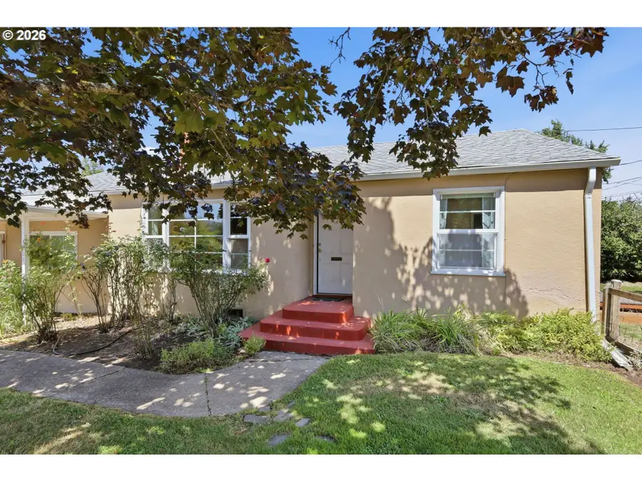 805 E 29th Ave, Eugene, OR 97405 - #3