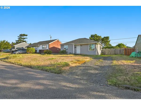 941 Pacific Ave, CoosBay, OR 97420