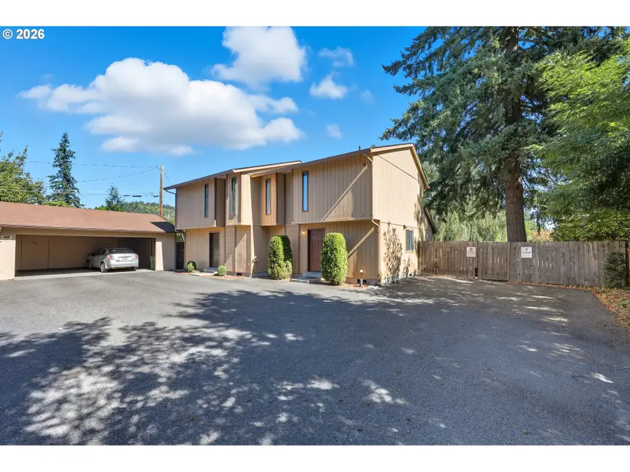 742 9th St, Washougal, WA 98671 - #2