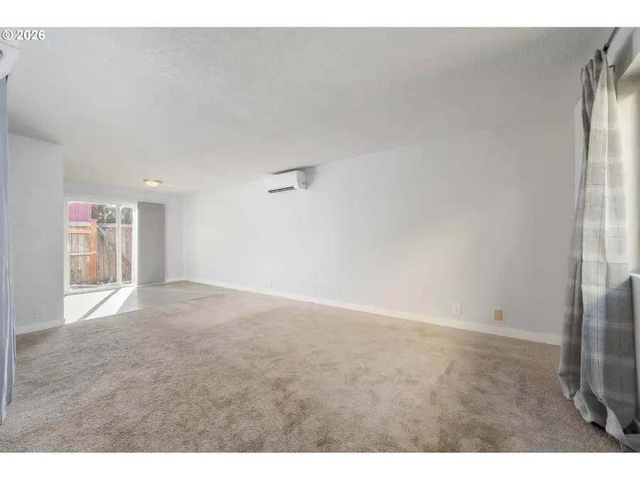 1933 W 17th Ave #B, Eugene, OR 97402 - #2