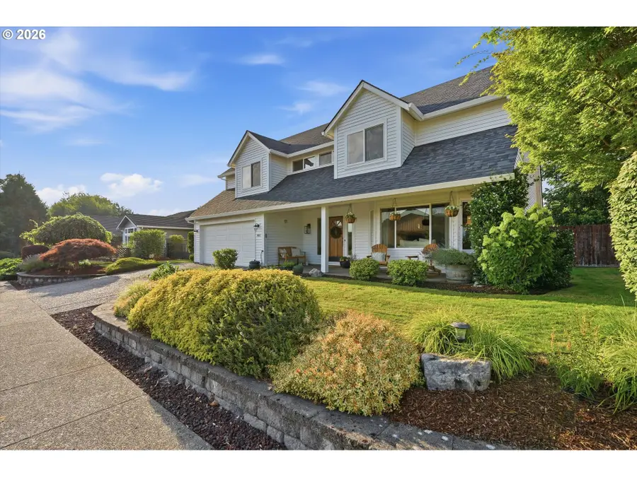 401 E Donald Ln, Newberg, OR 97132 - #3