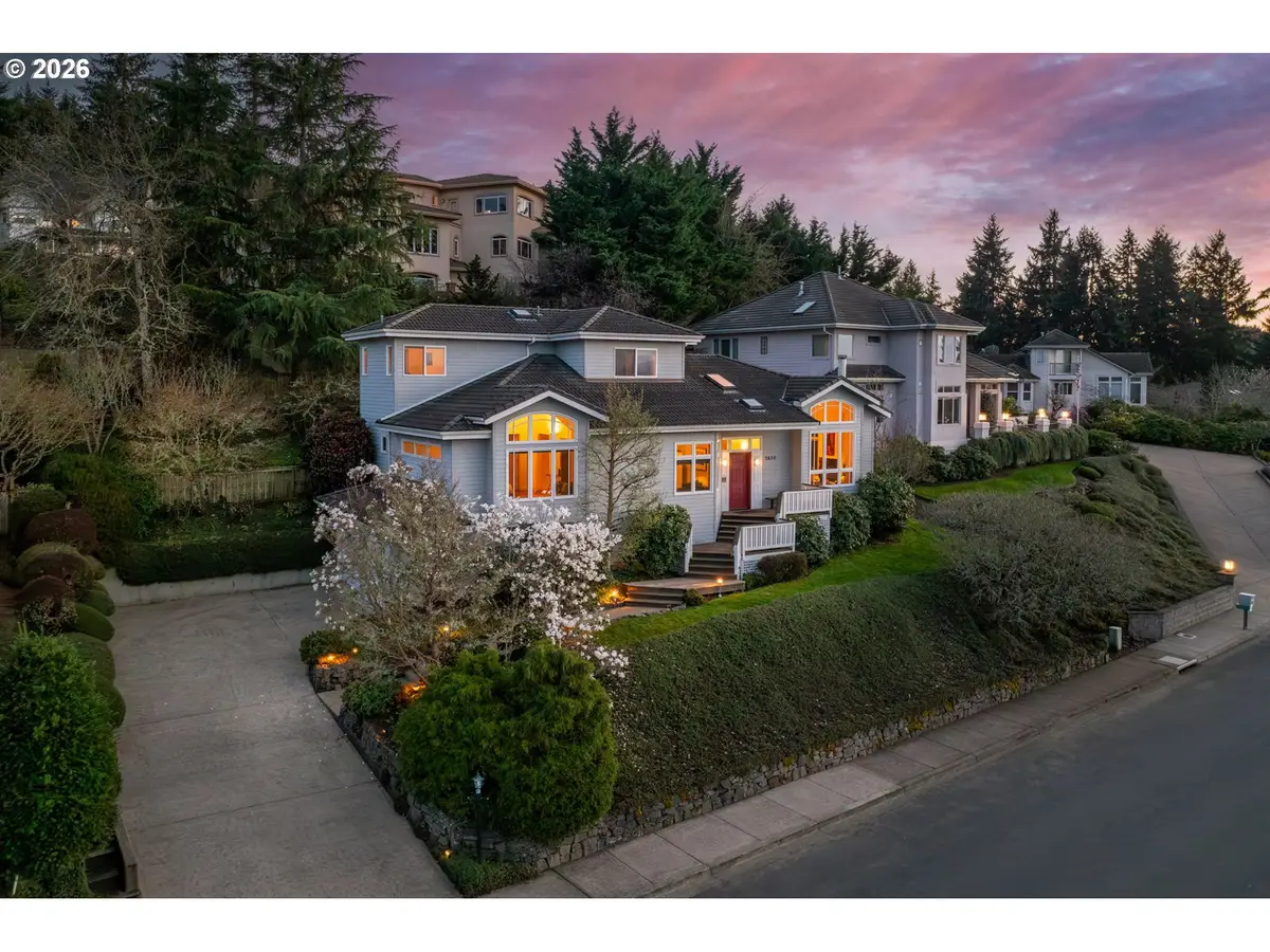 2634 Suncrest Ave, Eugene, OR 97405 - #1