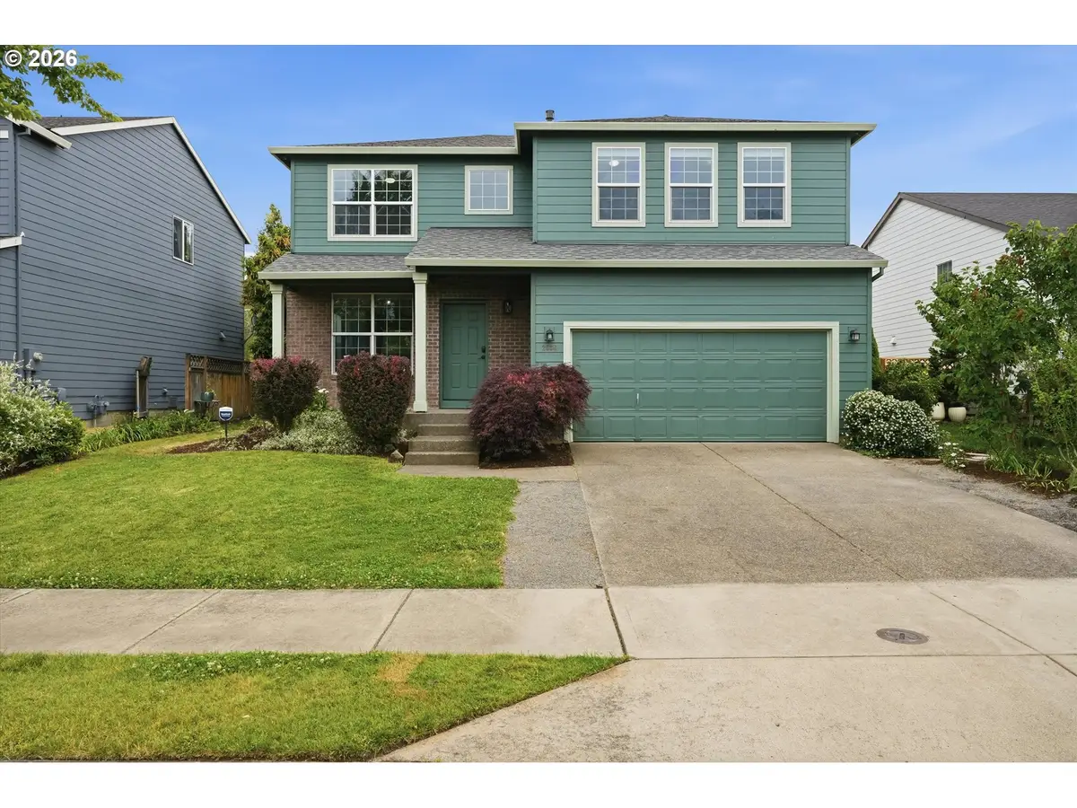 2536 Edgewater Dr, Woodburn, OR 97071 - #1