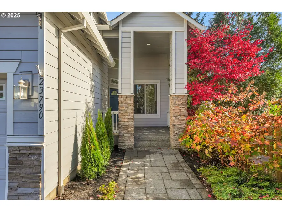 23790 SW Pinehurst Dr, Sherwood, OR 97140 - Image #3