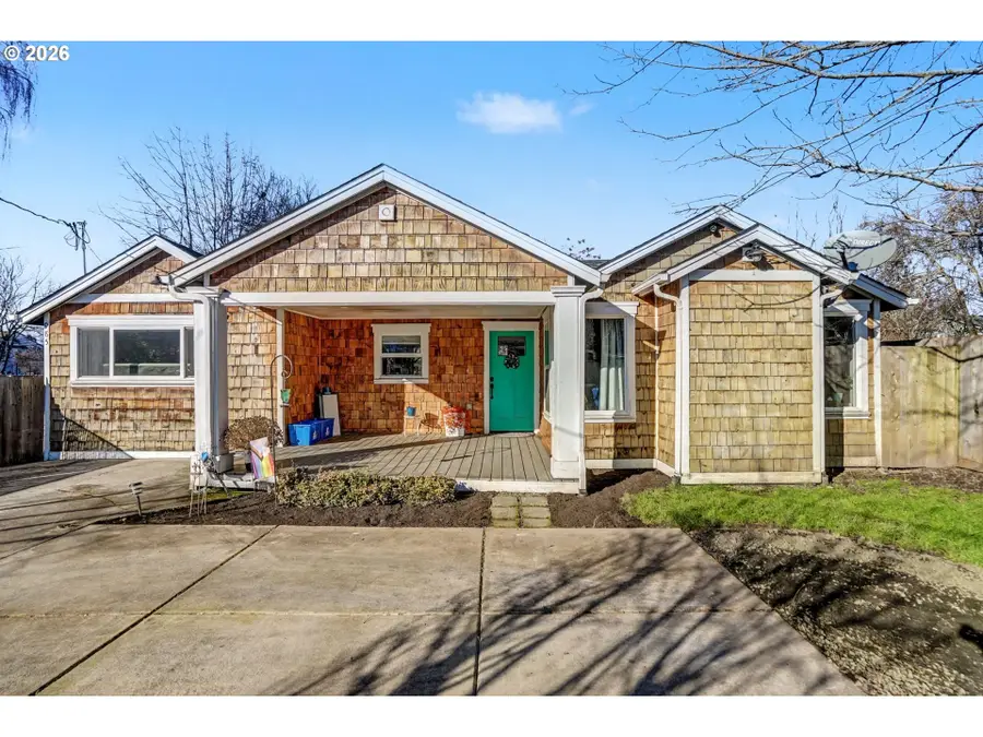 995 985 Garnet St Ne, Salem, OR 97301 - Image #2