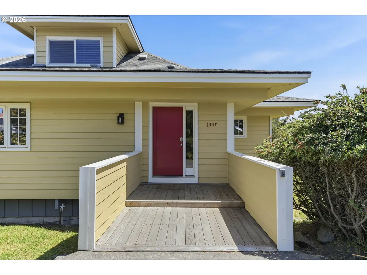 1337 Beach Loop Dr, Bandon, OR 97411 - #1