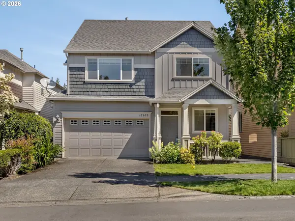16985 NW Shadow Hills Ln, Beaverton, OR 97006