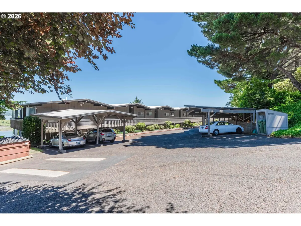 290 N 3rd Ct #4, Coos Bay, OR 97420 - #1